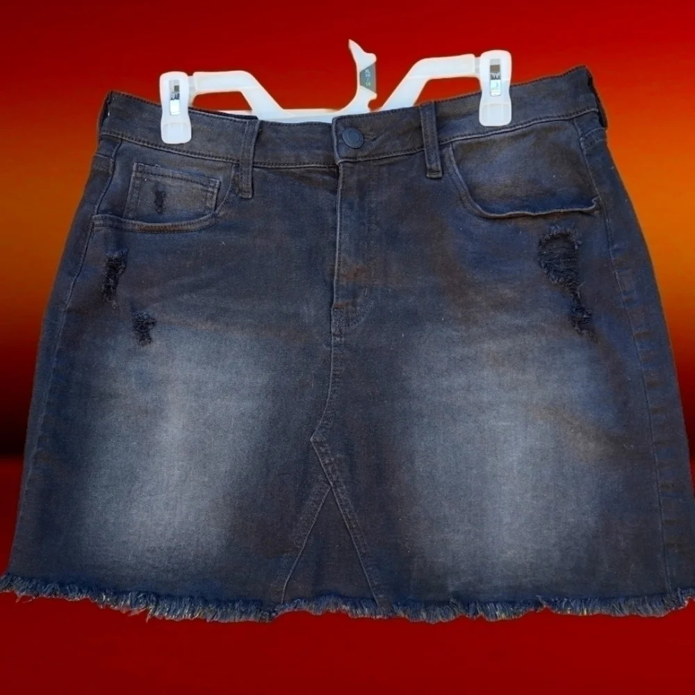 So Black Jean Mini Skirt. Size 17/33W, Fits Like An XL C50 - Picture 6 of 14